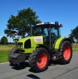 ¿Puedo comprar un tractor sin ser agricultor?. Tractor de la marca Claas